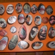 d�ev�n� placky do 10 cm, reprodukce obraz� KVO�20 na Poj�zdnou v�stavu 2014